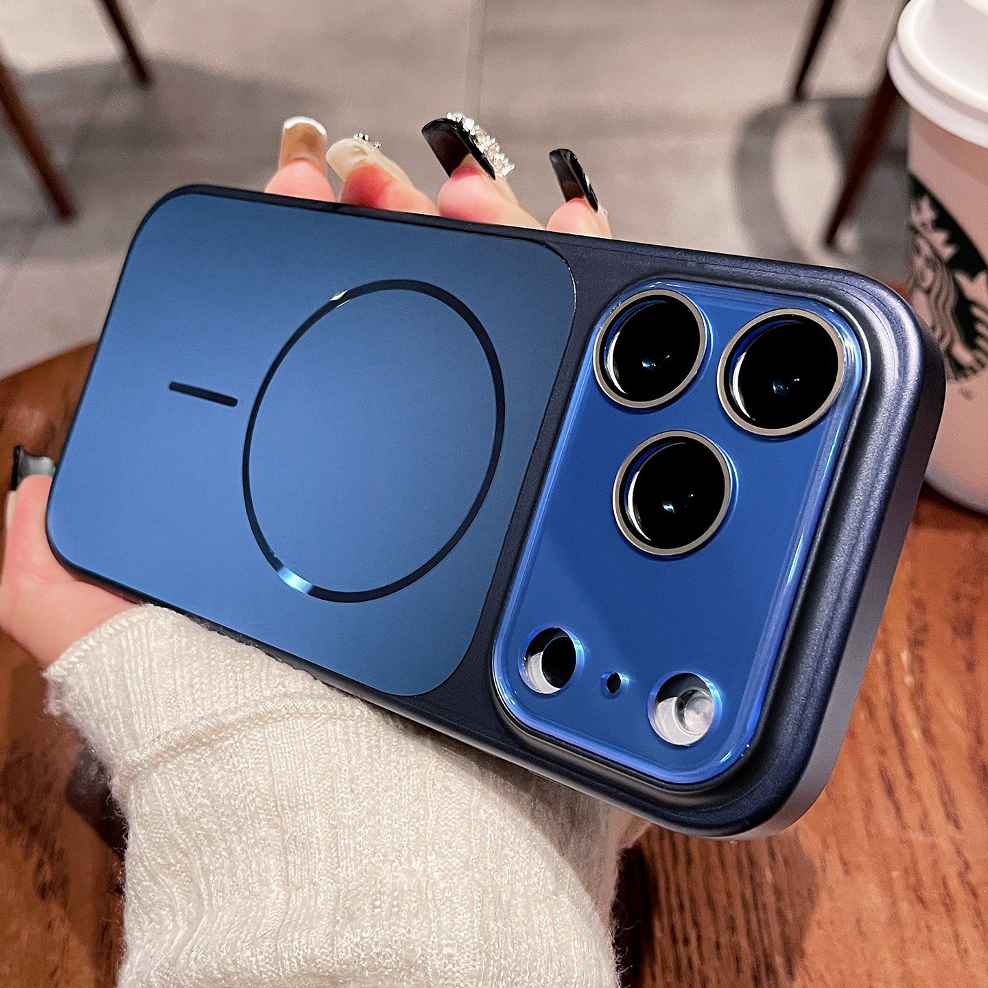 IPhone系列 高級感磨砂膚感Magsafe磁吸防摔手機殼 自帶鏡頭保護膜
