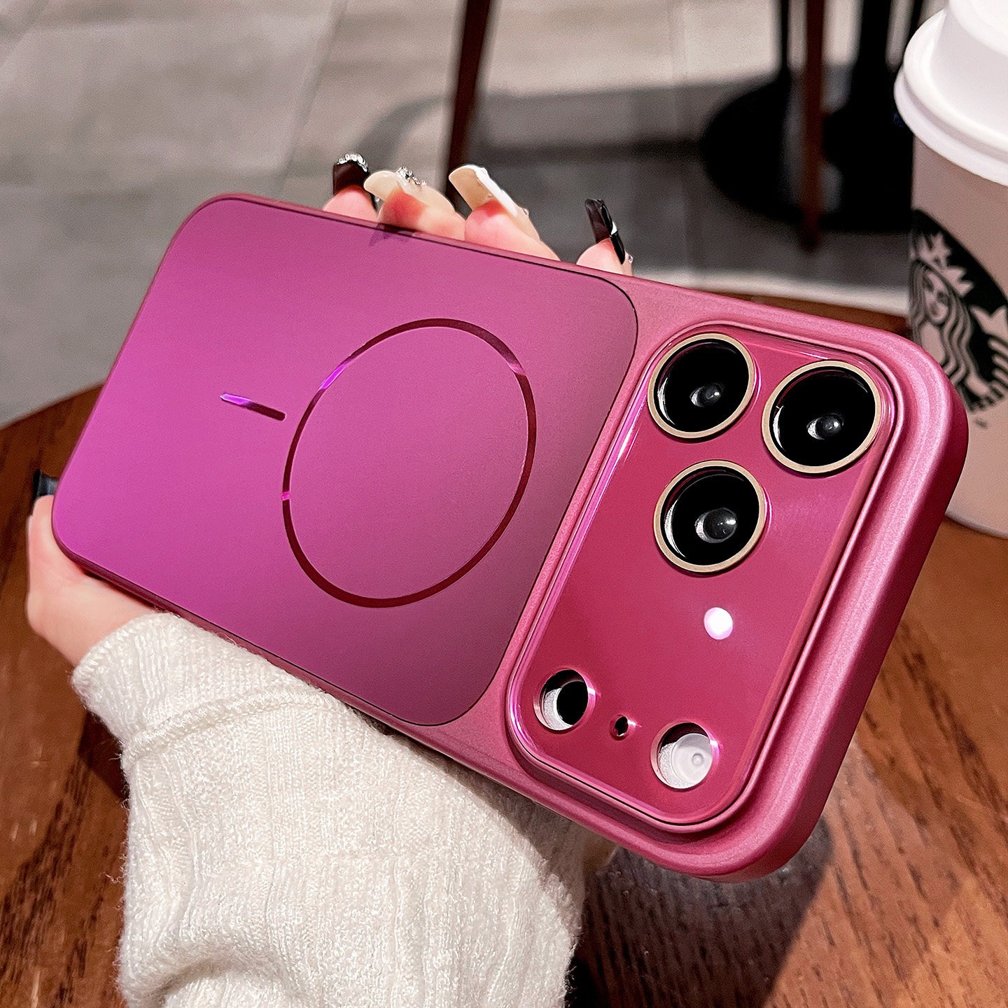 IPhone系列 高級感磨砂膚感Magsafe磁吸防摔手機殼 自帶鏡頭保護膜