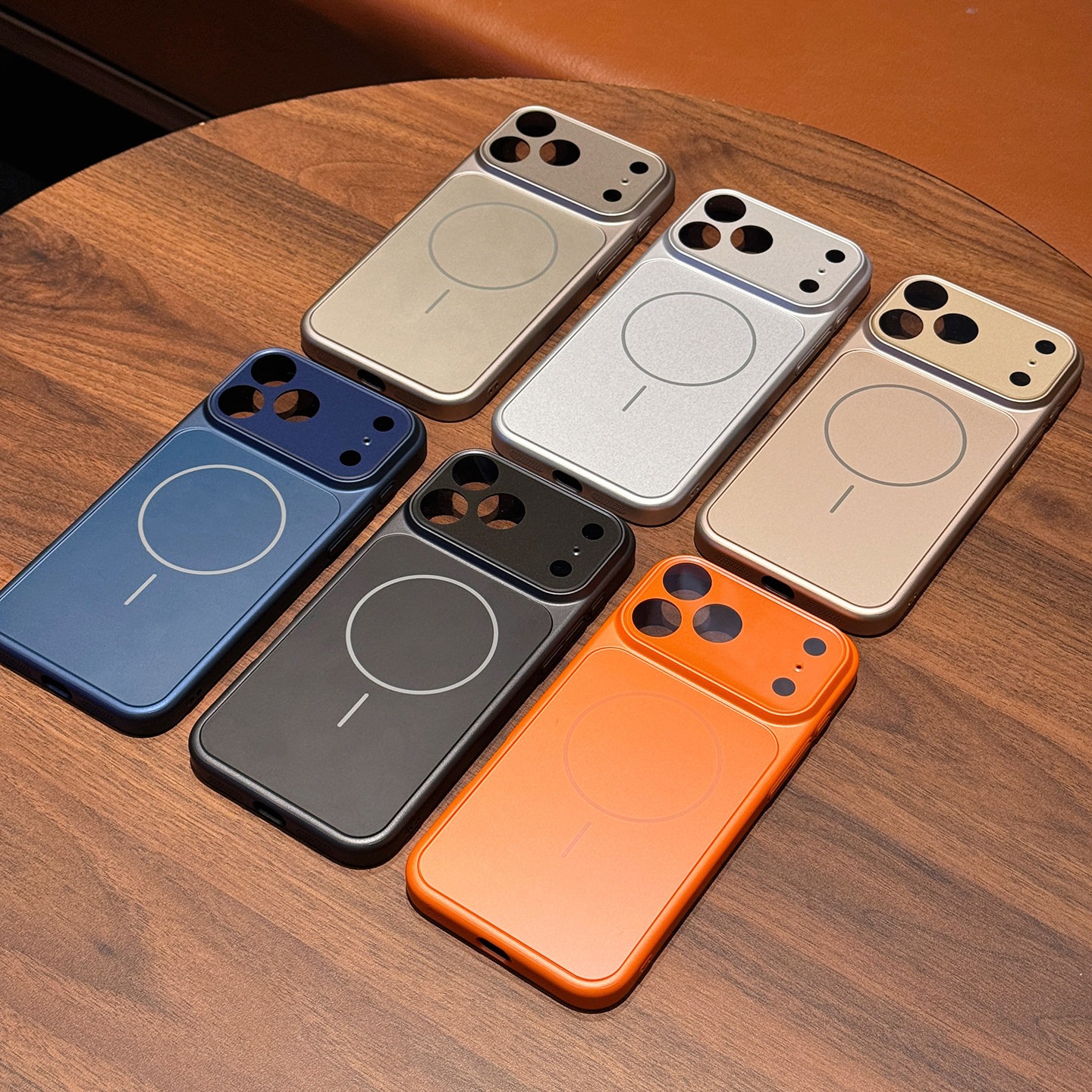 IPhone系列 高级感磨砂玻璃全包Magsafe磁吸手機殼