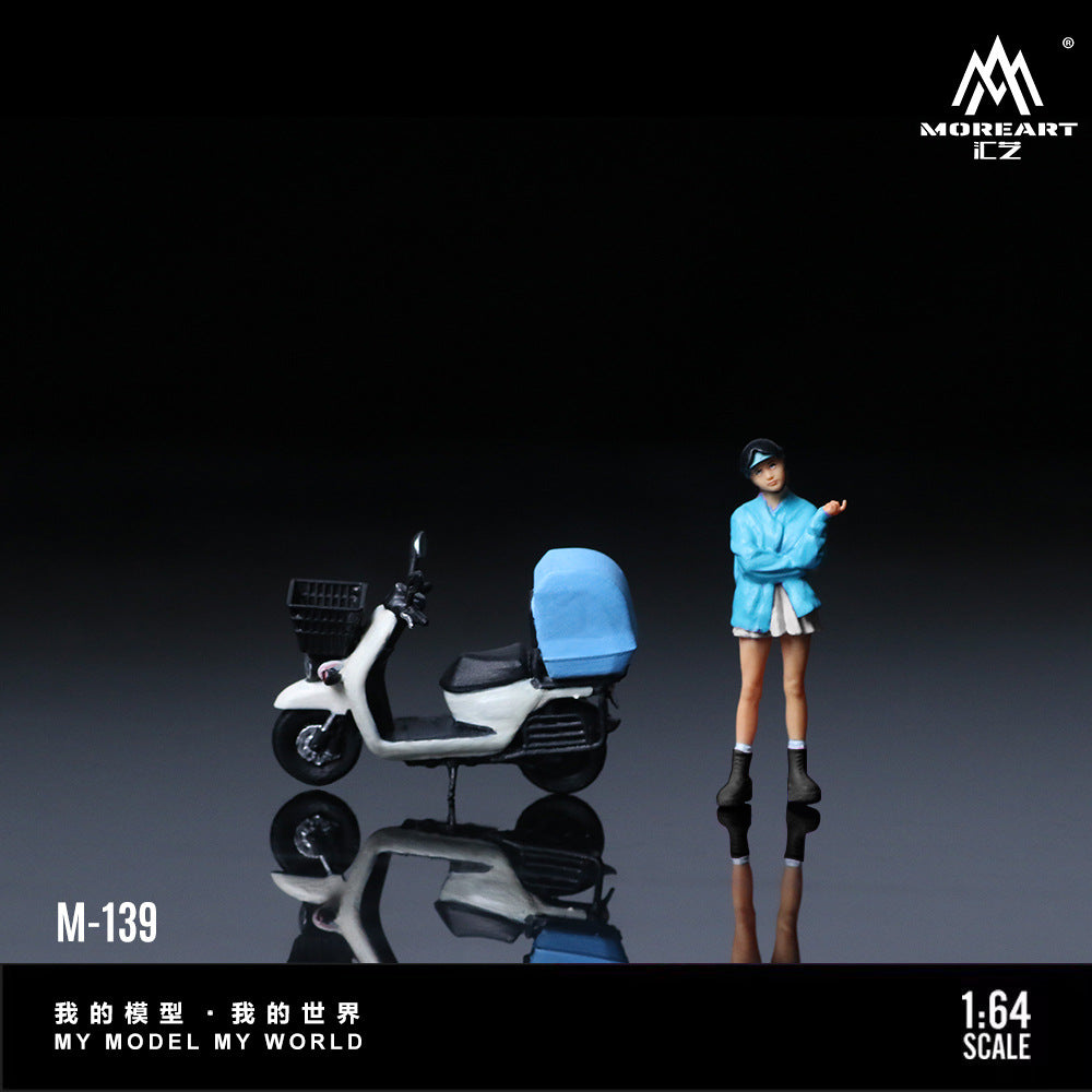 MoreArt1:64  白藍踏板金屬粉踏板摩托少女仿真樹脂模型-GOODTOYSTUDIO