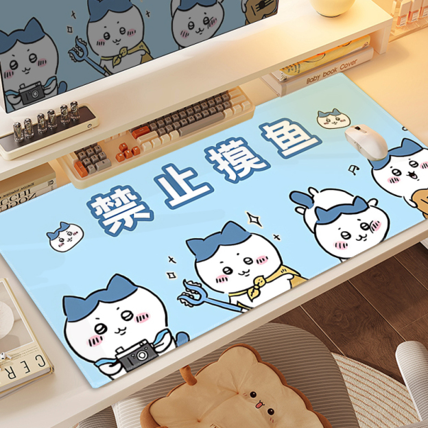 Chiikawa 主題桌墊 布質滑鼠墊