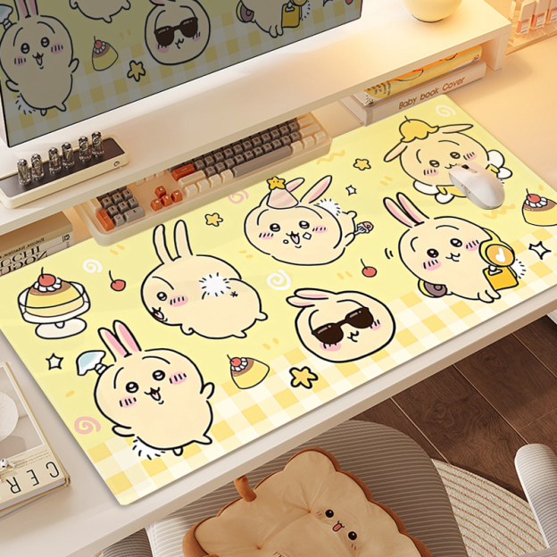 Chiikawa 主題桌墊 布質滑鼠墊