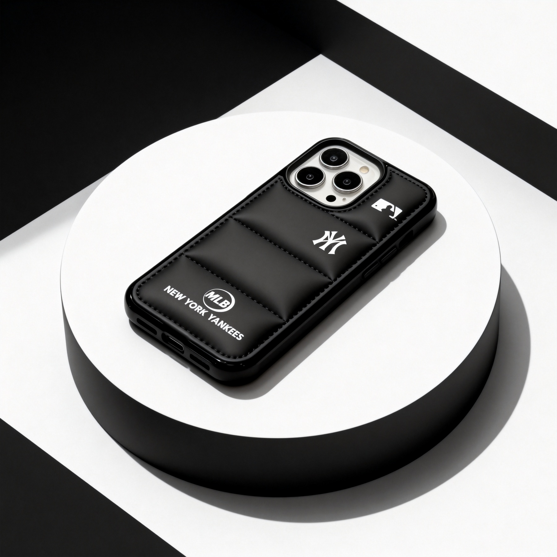 潮牌MLB羽絨服手機殼