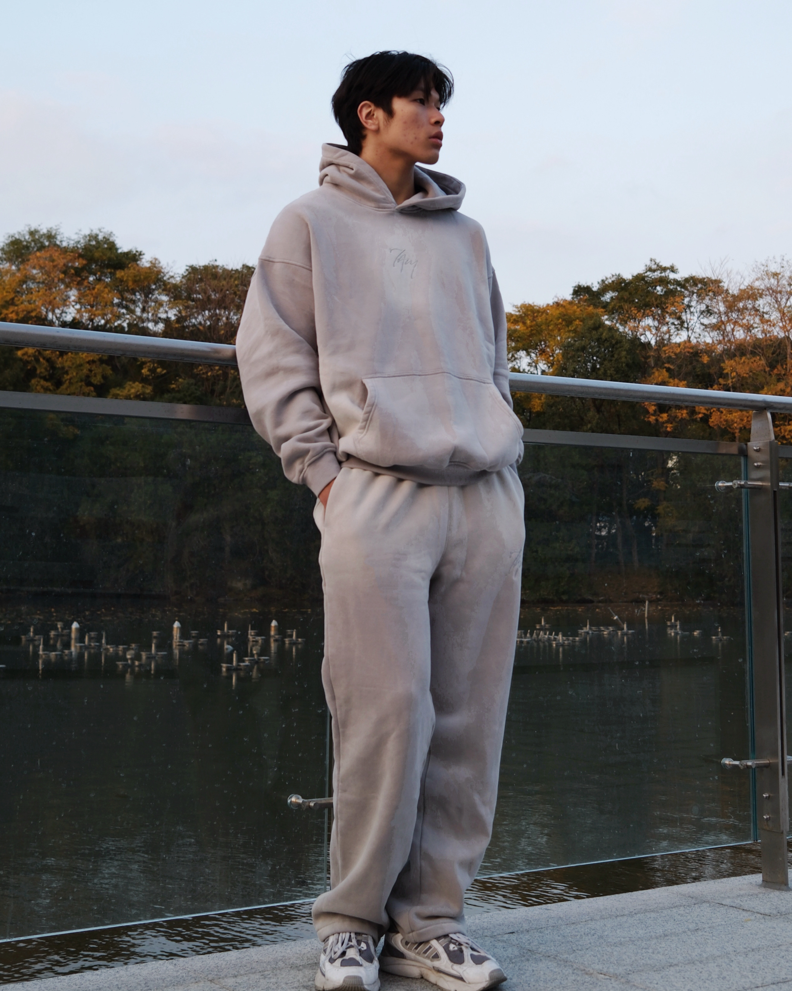 Vintage Logo White | Hoodie