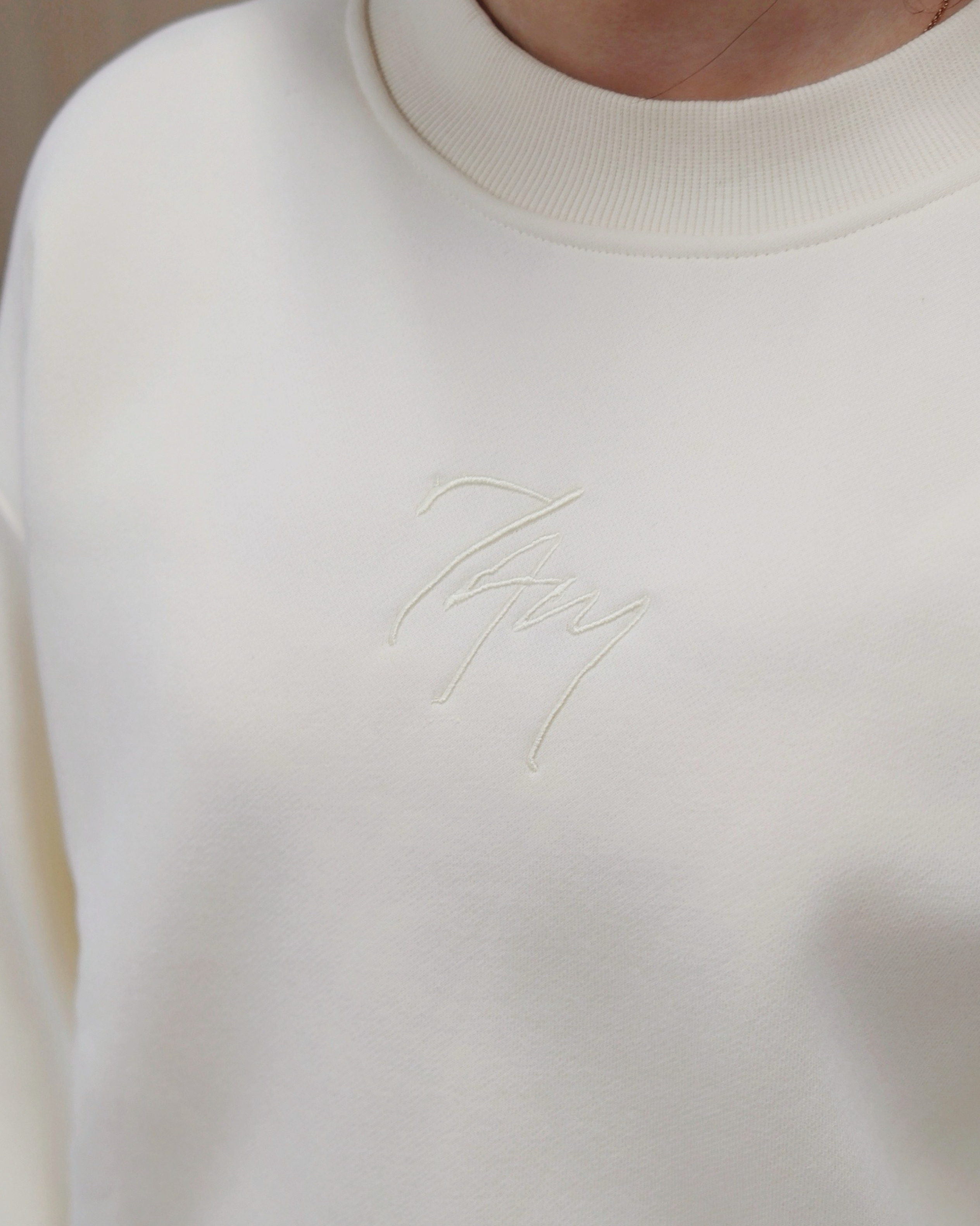 Cream Veloute | Sweatshirts