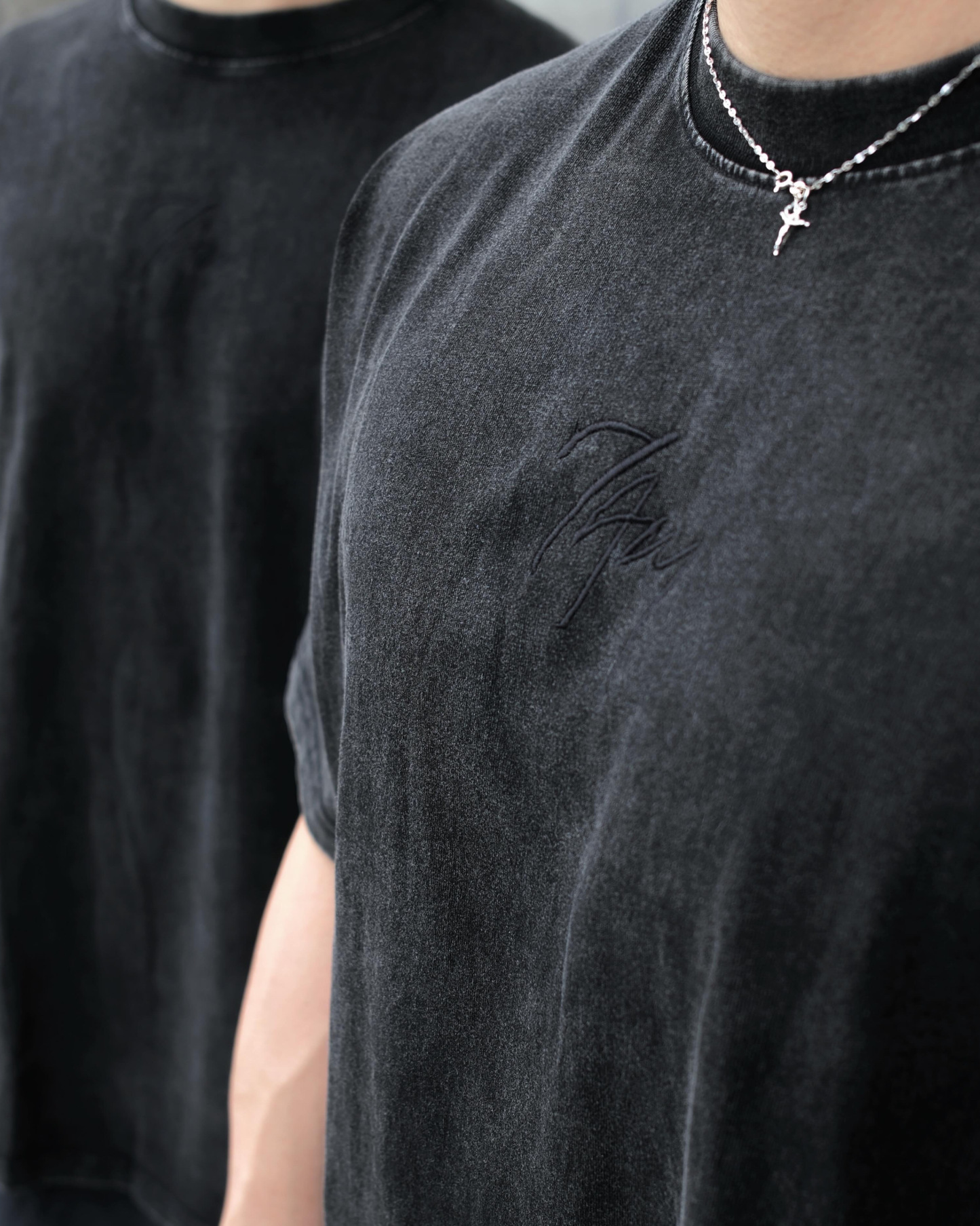 Vintage Logo Black | Oversized T