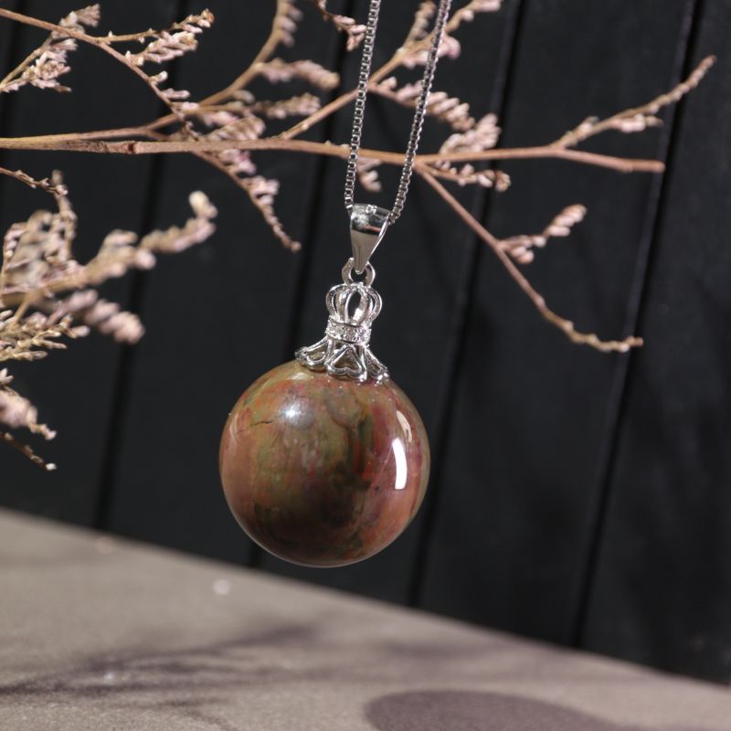 Black Beauty Alashan Single Bead Inlaid Pendant