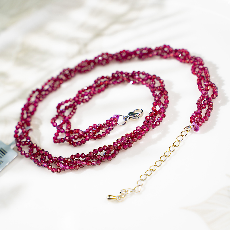garnet Weaving style necklace fashionable