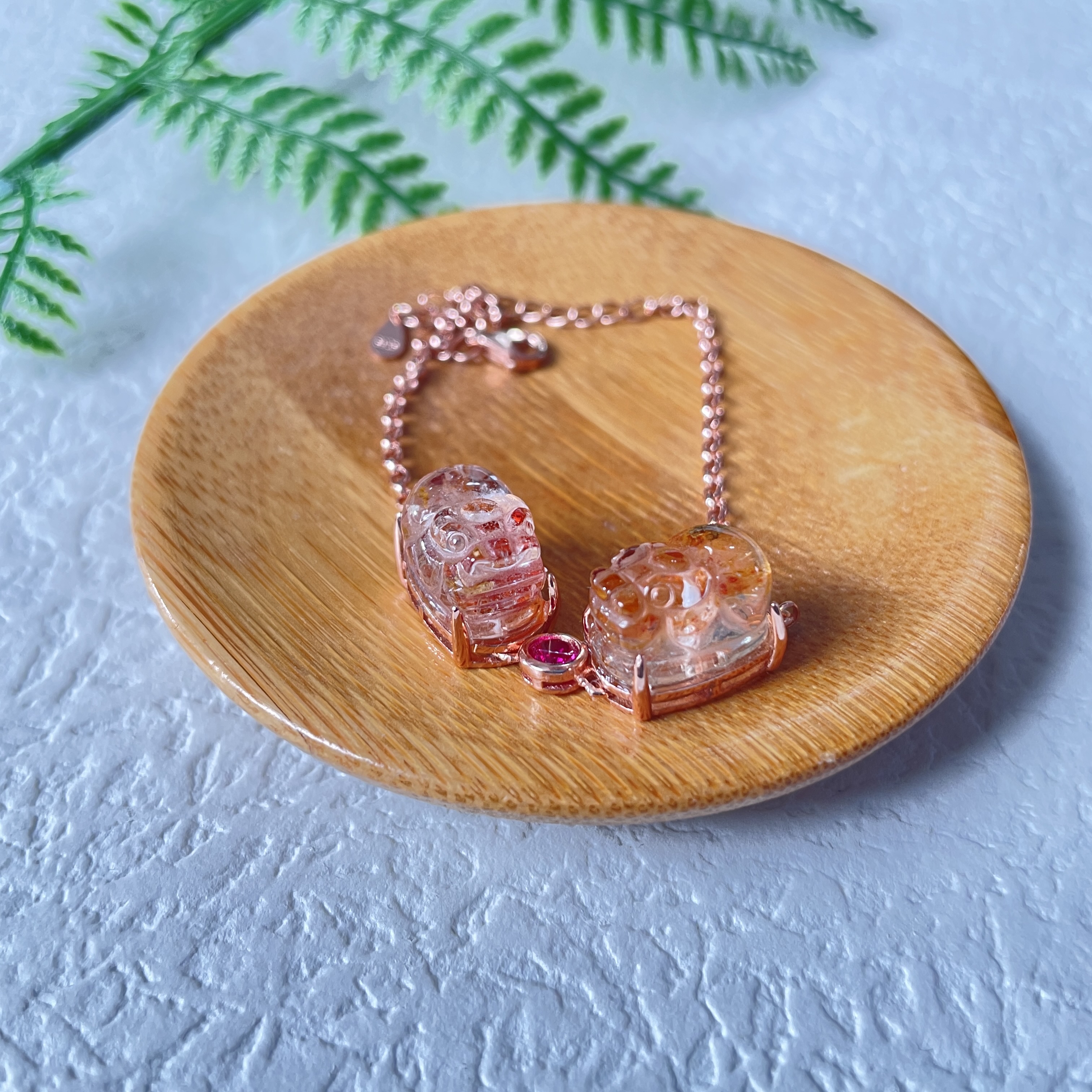 Yellow Resin Flower Carved Double Pixiu Inlaid Bracelet