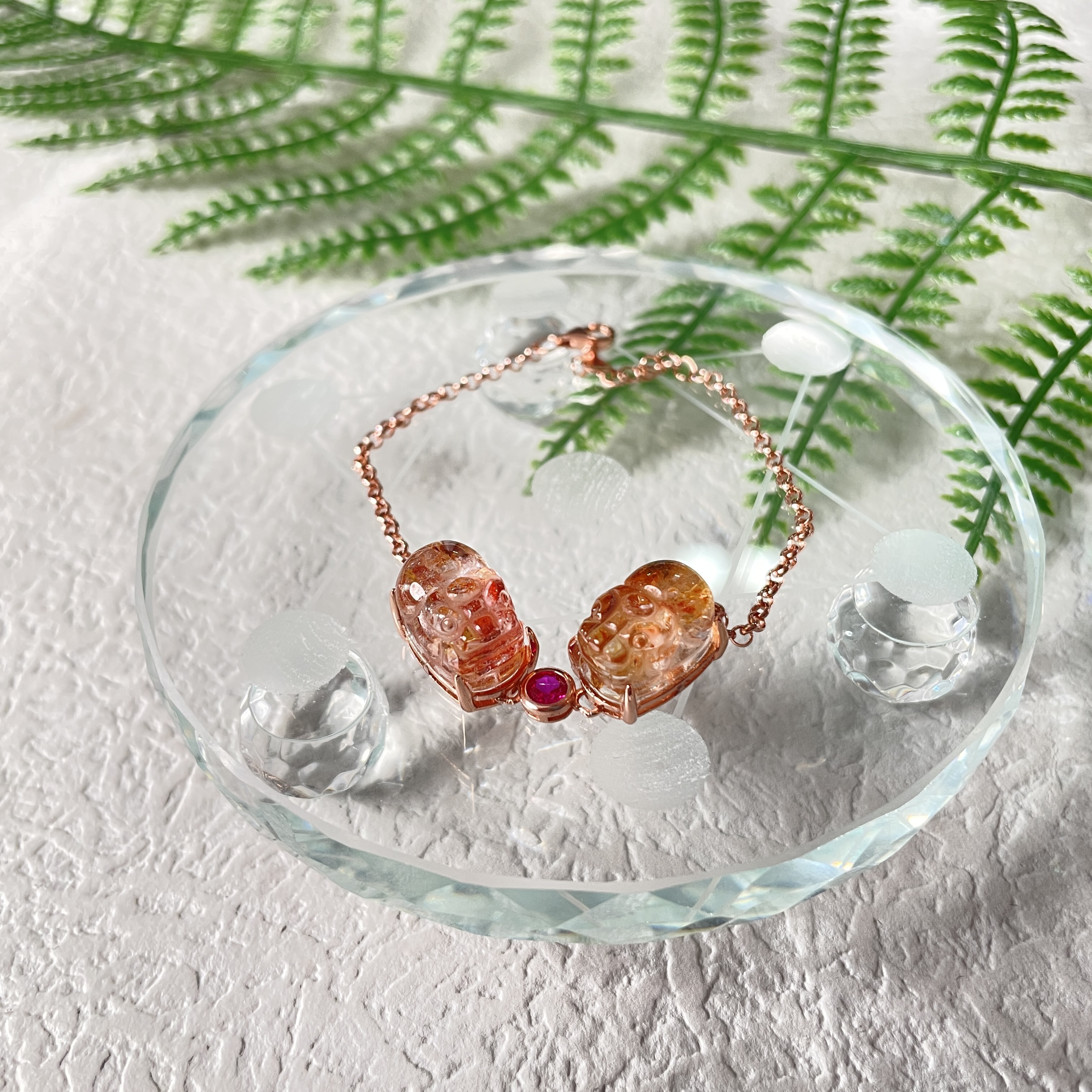 Yellow Resin Flower Carved Double Pixiu Inlaid Bracelet