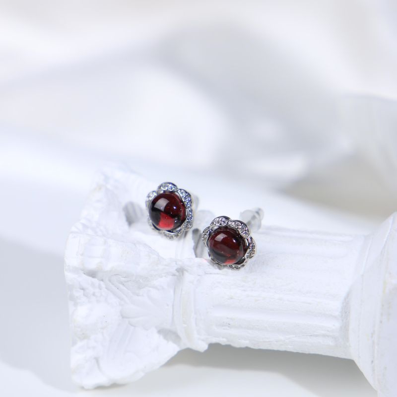 7A Grade Rhodolite Garnet Earrings with Sunflower Setting
