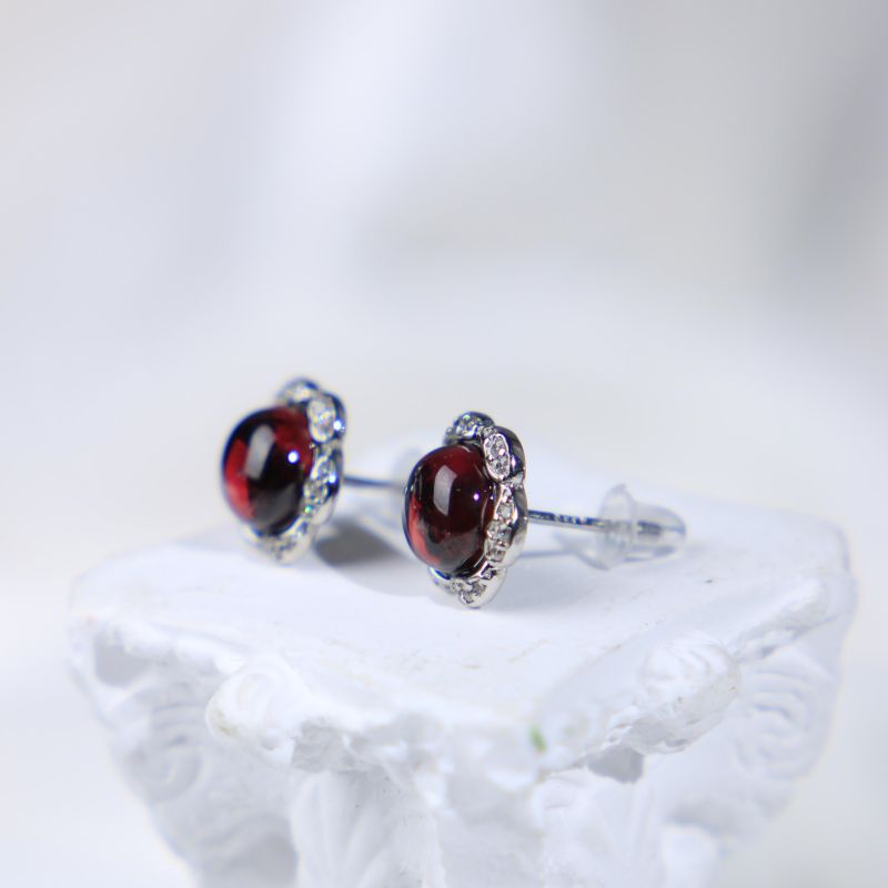 7A Grade Rhodolite Garnet Earrings with Sunflower Setting