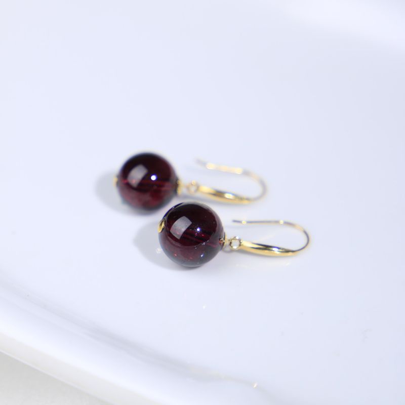 18K Gold Garnet Drop Earrings