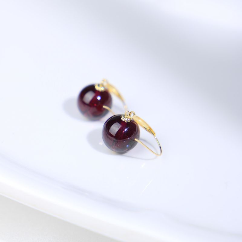 18K Gold Garnet Drop Earrings