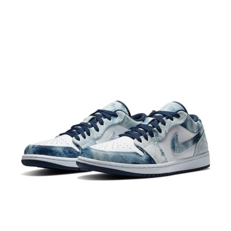 Air Jordan 1 Low SE "Washed Denim"