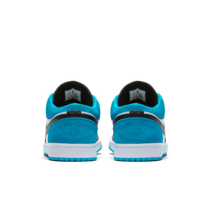 Air Jordan 1 Low SE "Laser Blue"