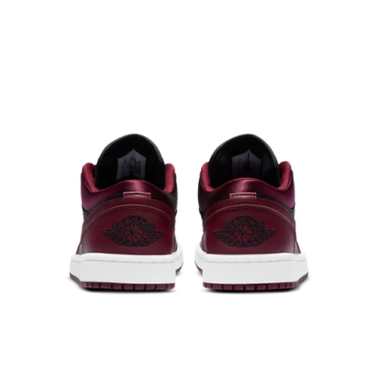 Air Jordan 1 Low SE "Dark Beetroot"