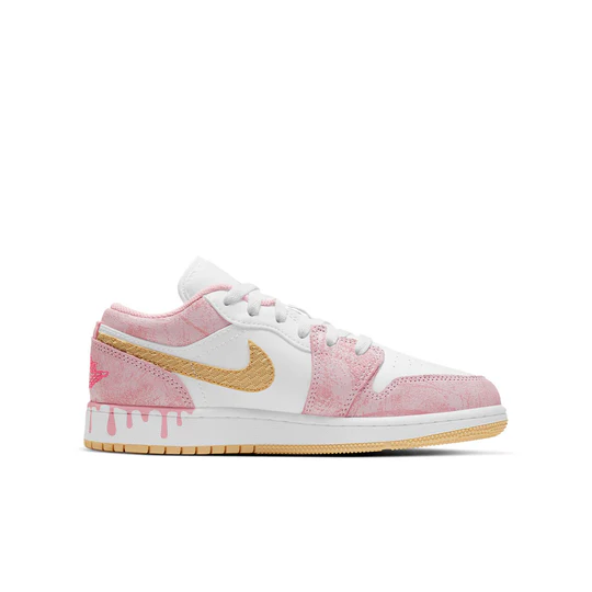 Air Jordan 1 Low "Strawberry Ice Cream"
