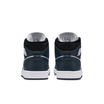 Air Jordan 1 Mid "Armory Navy"