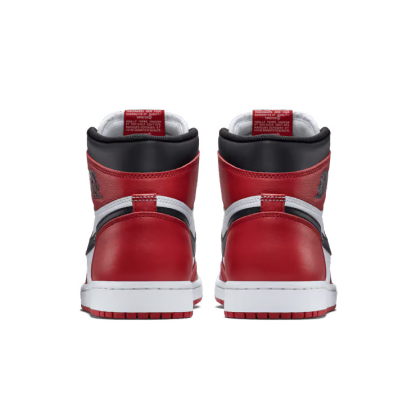 Air Jordan 1 Retro High OG "Chicago" 2015