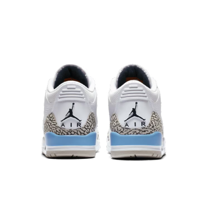 Air Jordan 3 Retro "UNC"