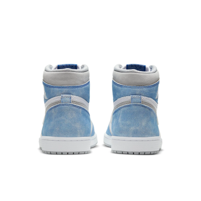 Air Jordan 1 Retro High OG "Hyper Royal"