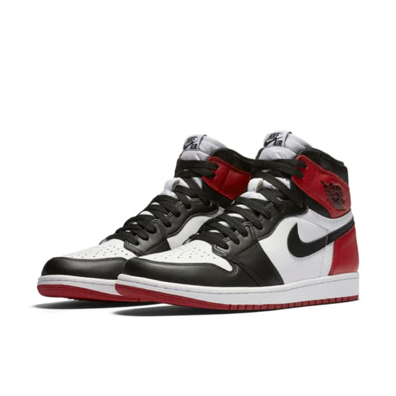 Air Jordan 1 Retro High OG "Black Toe" 2016
