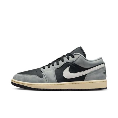 Air Jordan 1 Low SE "Light Smoke Grey & Off Noir"