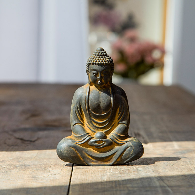 Chinese Zen-style Tathagata Buddha statue home decoration, retro and aged handicraft ornament