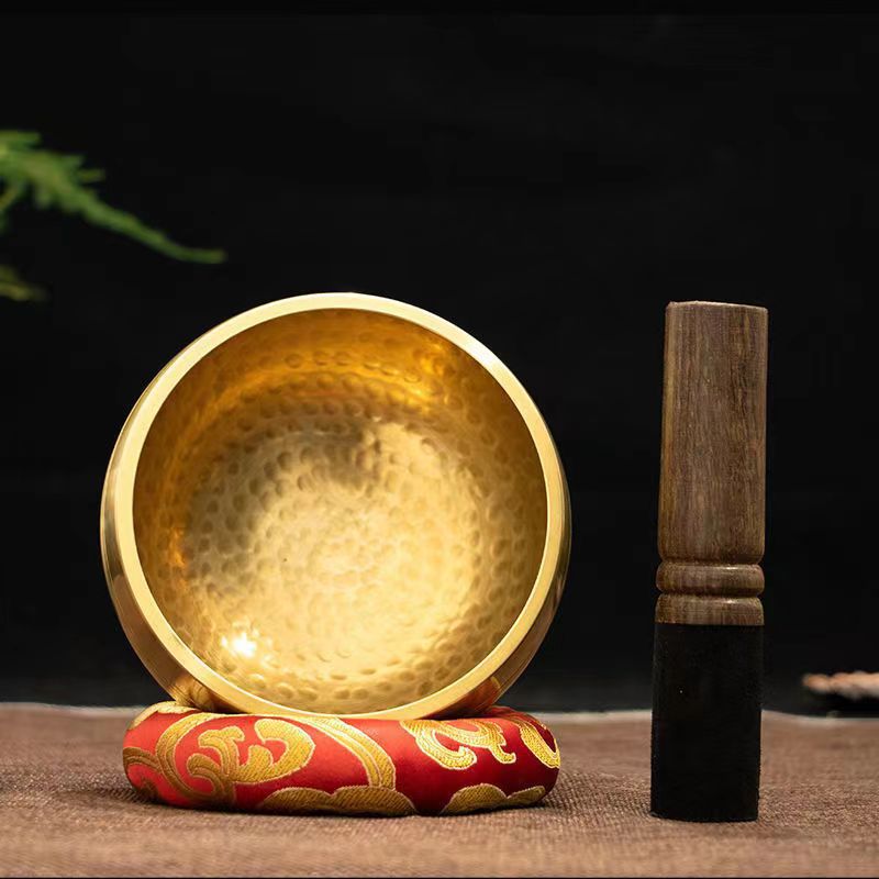 Hand-hammered pattern singing bowl, yoga meditation copper gong, resonant copper sound therapy bowl