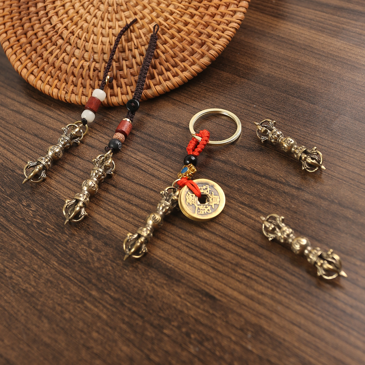 Six-character Mantra Vajra Pestle Tibetan Buddhist Ritual Implement Pendant Modern Casting Craft Brass Six-character Vajra Pestle Pendant