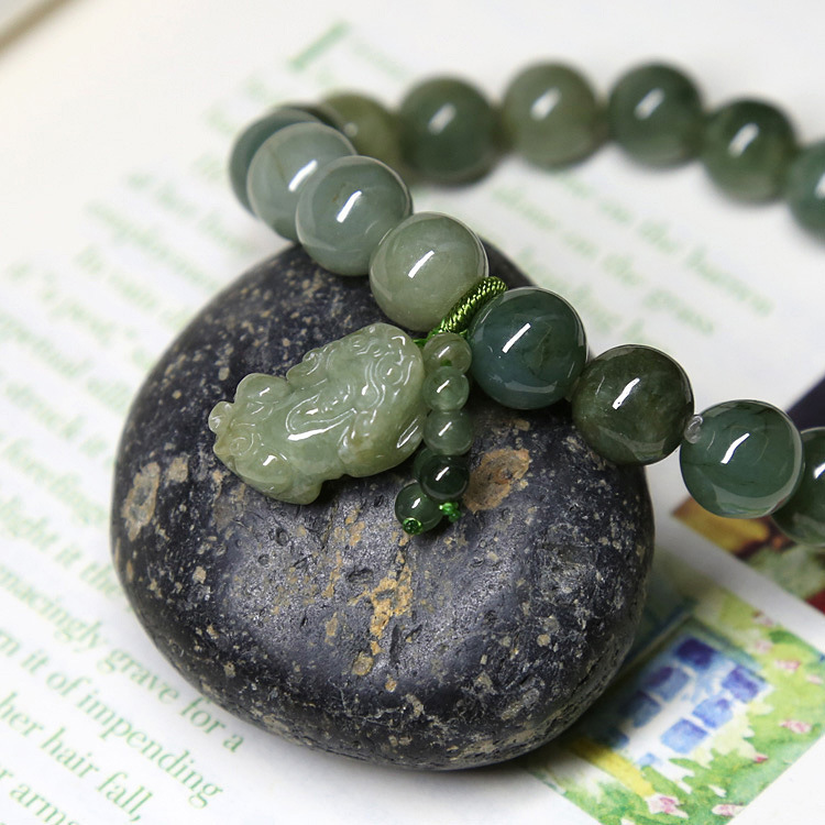 Natural jadeite bracelet jewelry - Oil-green Pixiu bracelet, jade accessories and pendants for both men and women