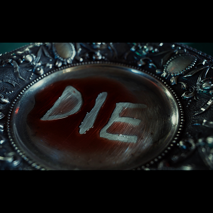 “碟”影重重 INVOCATION by Marcos Waldemar & Invisible Compass