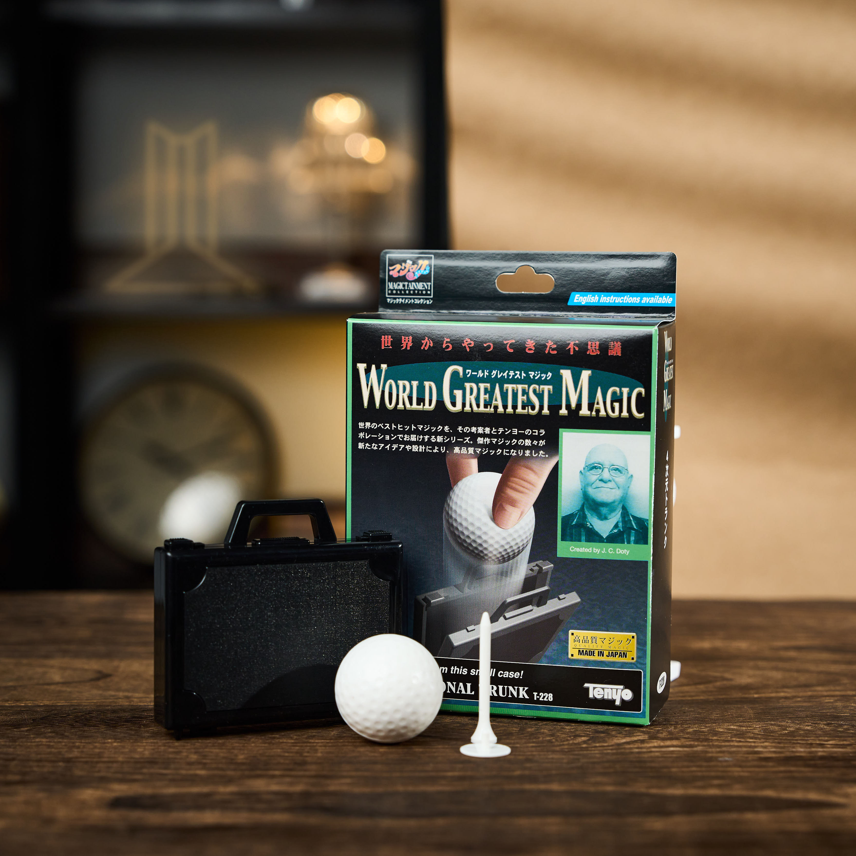 4-Dimensional Trunk by Tenyo Magic