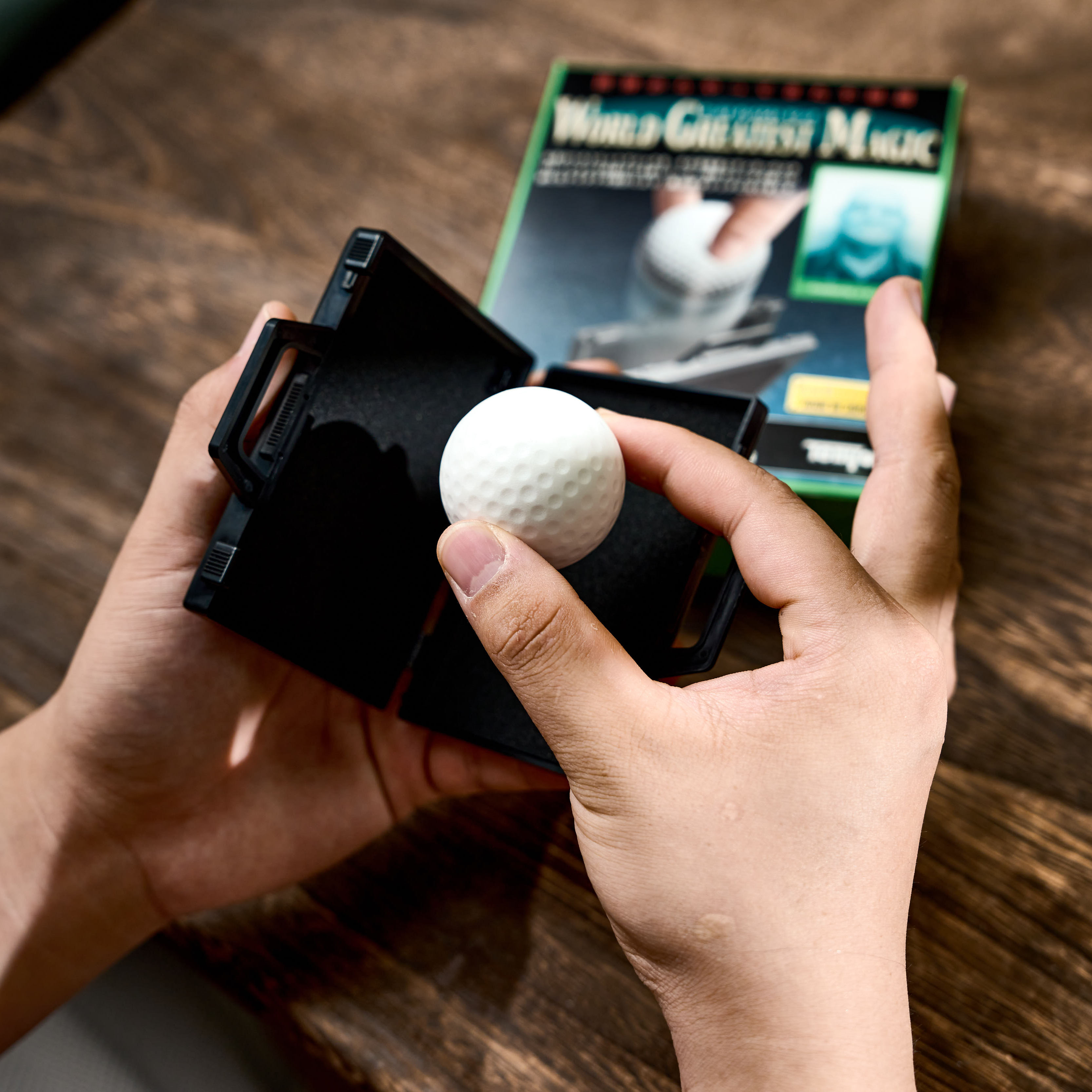 4-Dimensional Trunk by Tenyo Magic