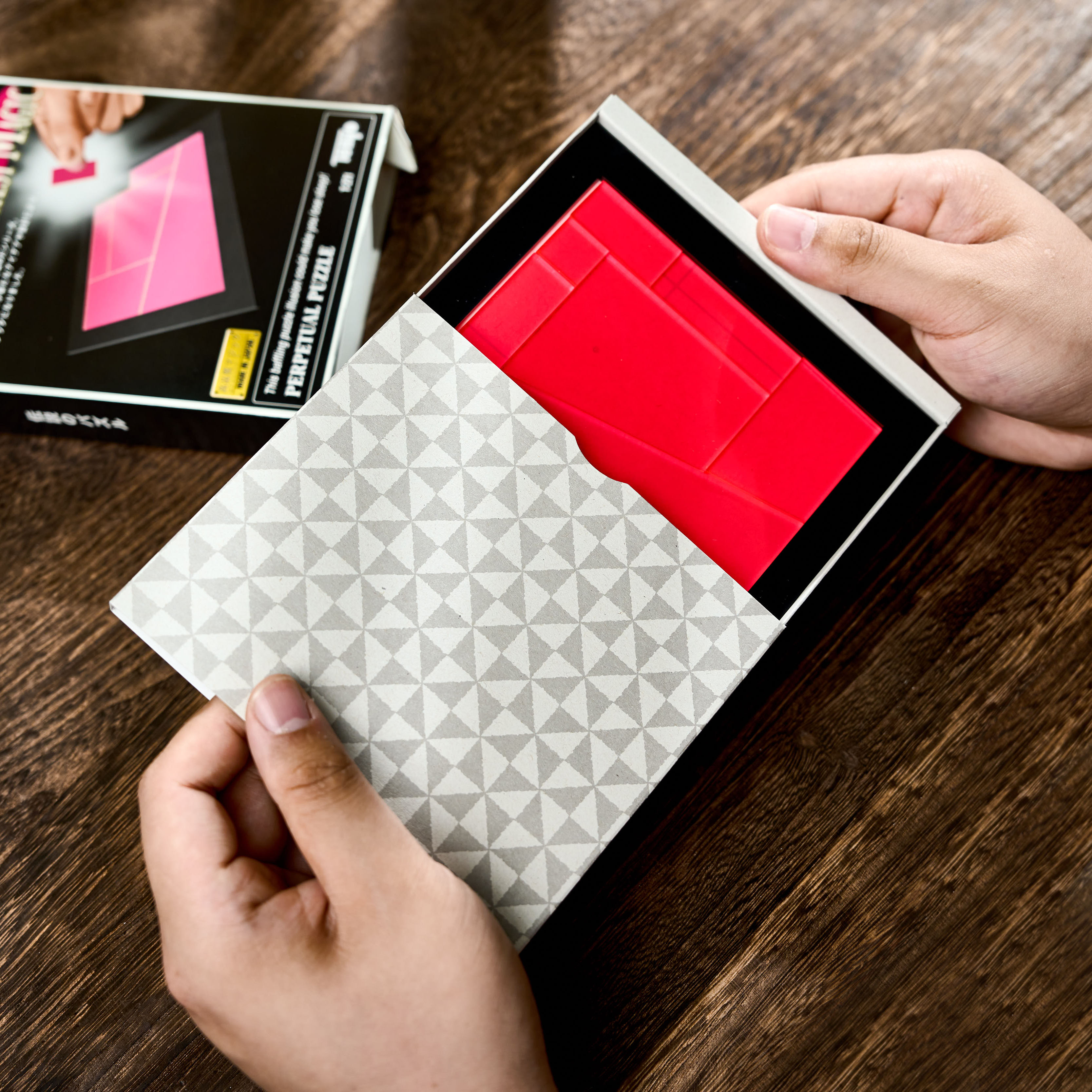 Perpetual Puzzle by Tenyo Magic