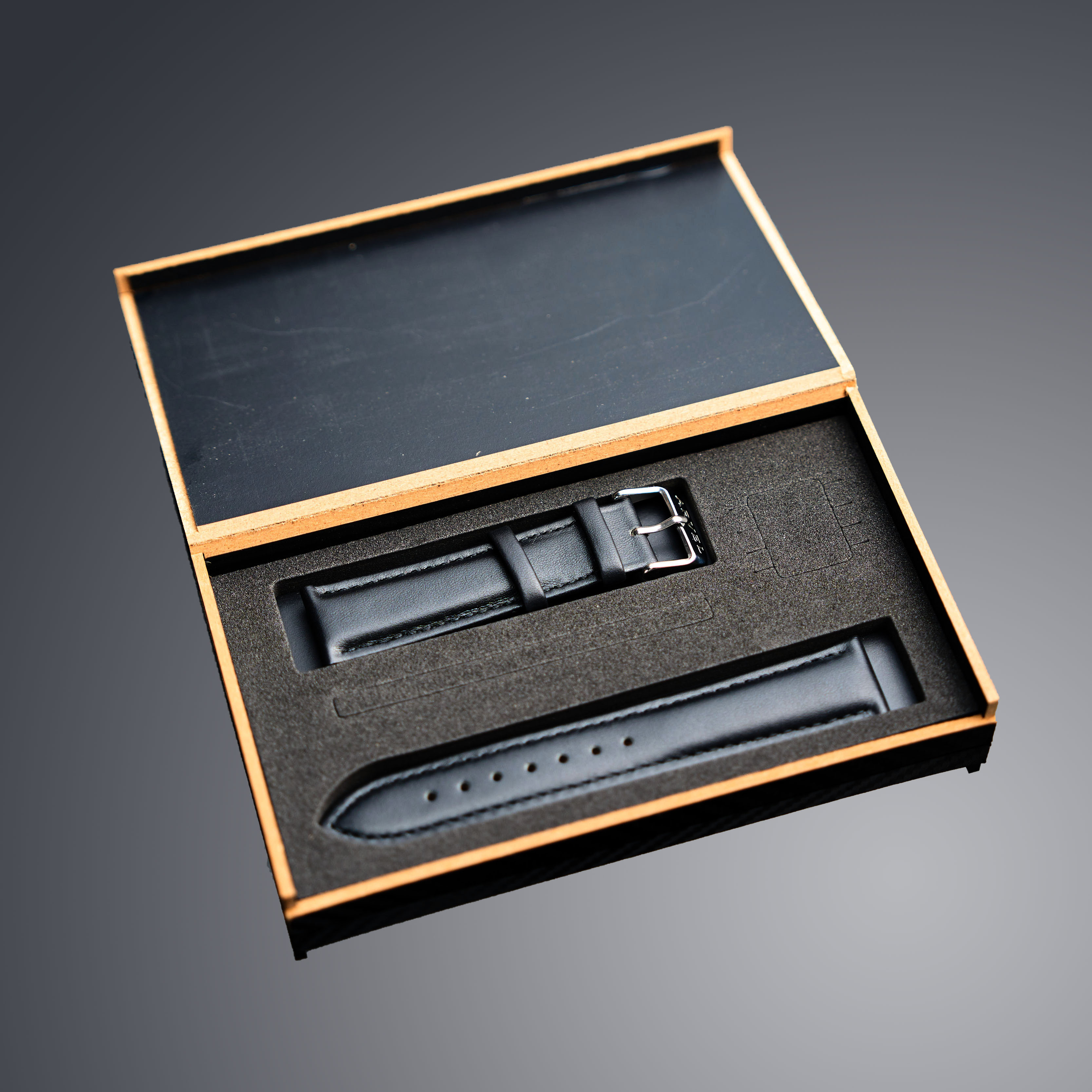 Leather Strap by IARVEL MAGIC
