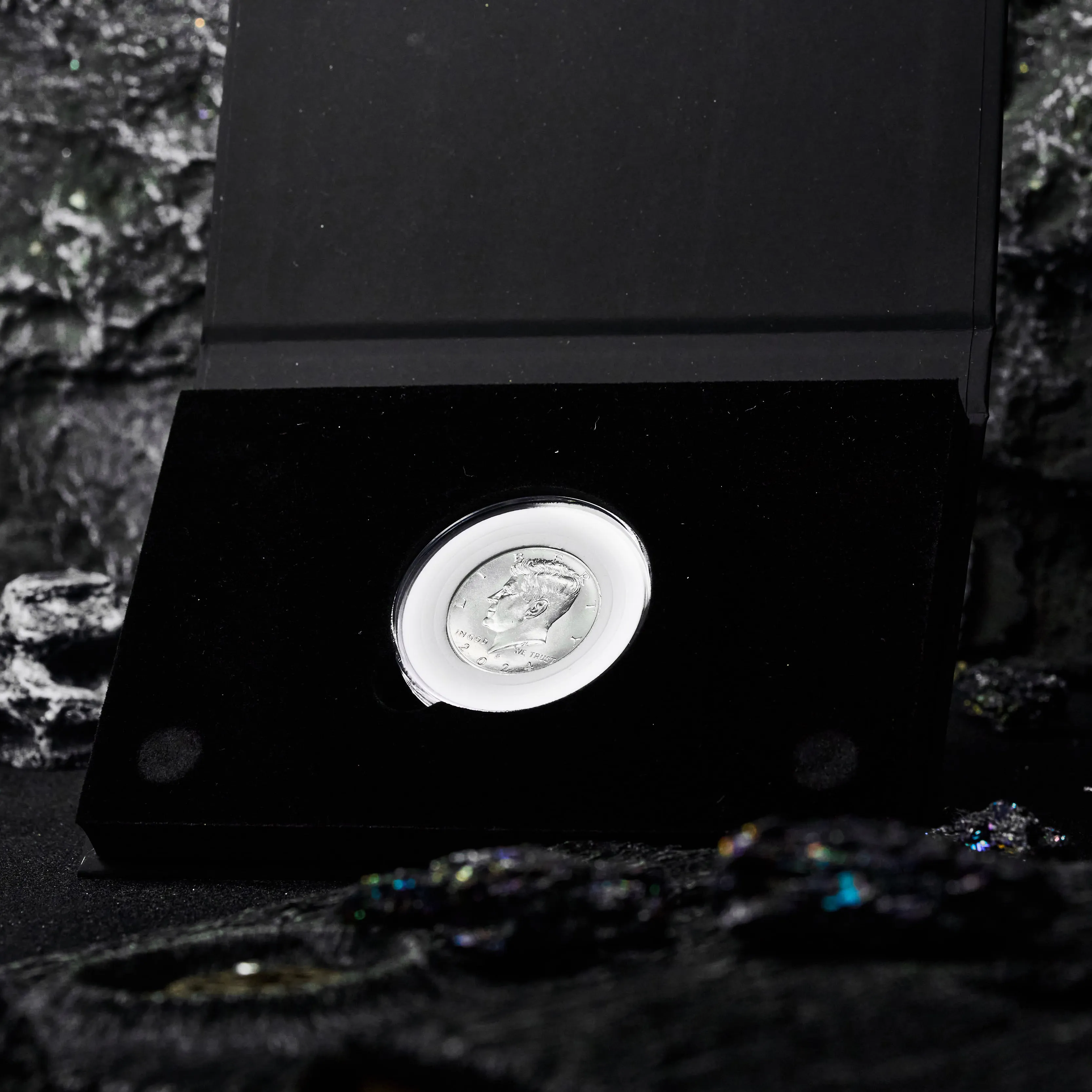 Kongfu Coin by Bluether Magic and Raphael