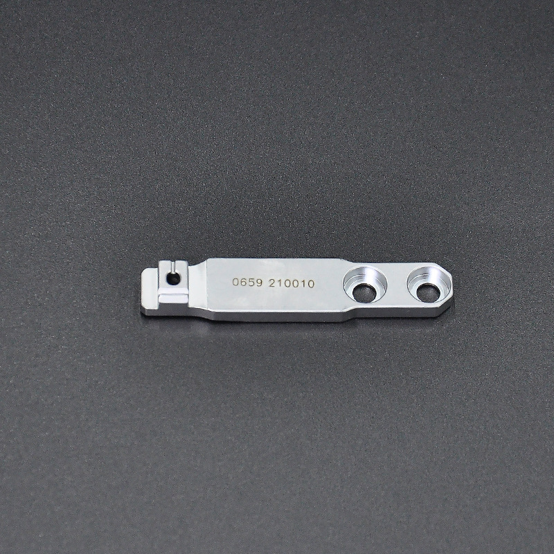 Vindaion | Dürkopp Adler 669 Complete Needle Plate & Feed Dog Set – OEM #0659 200010 + 0659 210010Vindaion | Dürkopp Adler 669 Complete Needle Plate & Feed Dog Set – OEM #0659 200010 + 0659 210010