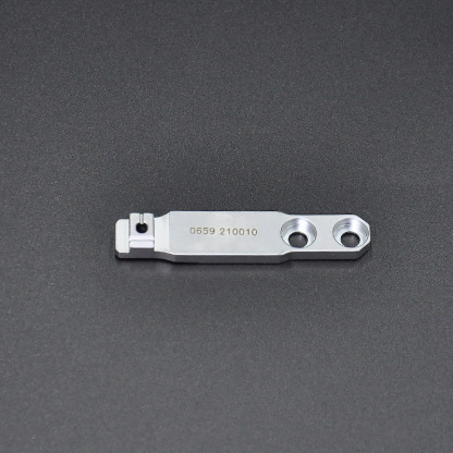 Vindaion | Dürkopp Adler 669 Complete Needle Plate & Feed Dog Set – OEM #0659 200010 + 0659 210010Vindaion | Dürkopp Adler 669 Complete Needle Plate & Feed Dog Set – OEM #0659 200010 + 0659 210010