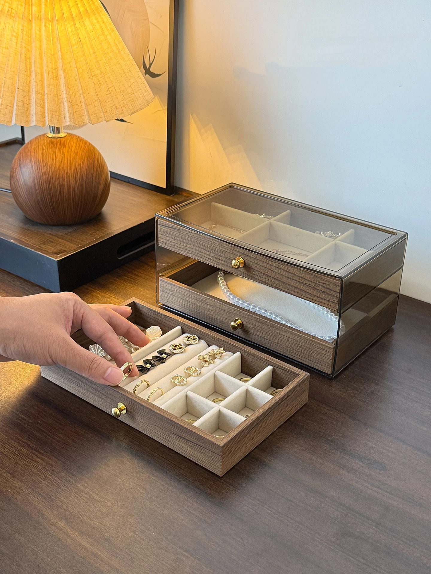 ジュエリーボックス アクセサリーケース 木製 3段 大容量 ウールナット 透明 窓付き おしゃれ 宝石箱 リング ピアス/ネックレス/ブレスレット/指輪 収納