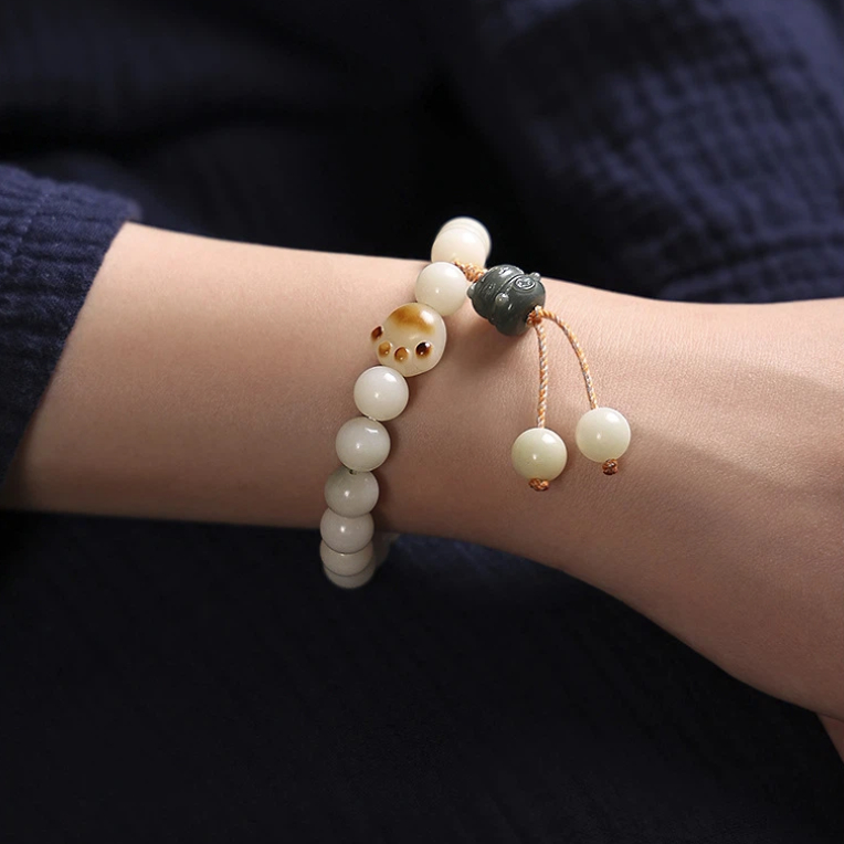 菩提樹 ブレスレット 女性用 数珠ブレスレット 白玉菩提 猫 ねこ 肉球 癒し 可愛い  お守り 天然木 プレゼント