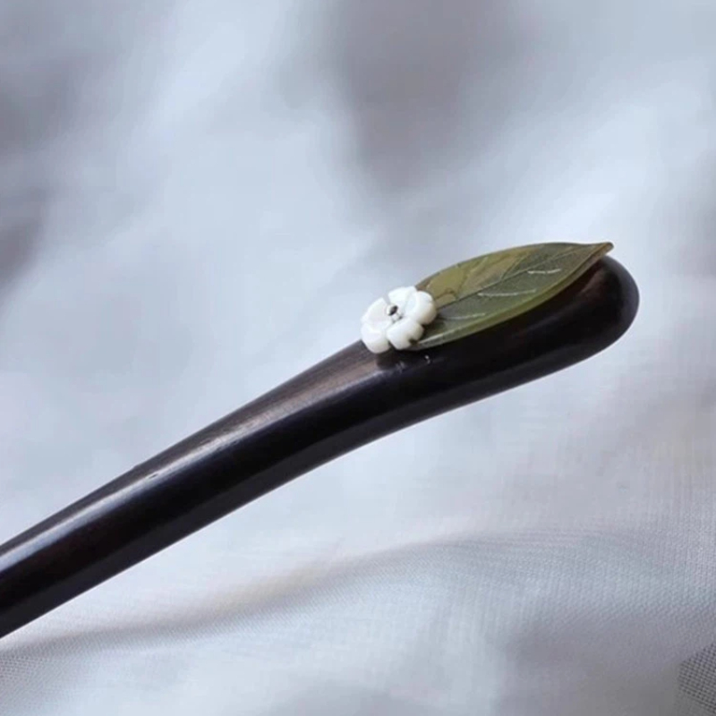 黒壇 かんざし 桜 一本差し 天然木 髪飾り 黒檀簪 普段使い 成人式 留袖用 結婚式