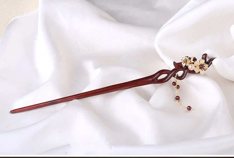 赤檀木 かんざし 一本差し 天然木 簪  花飾り  髪飾り 普段使い 結婚式 着物 浴衣  