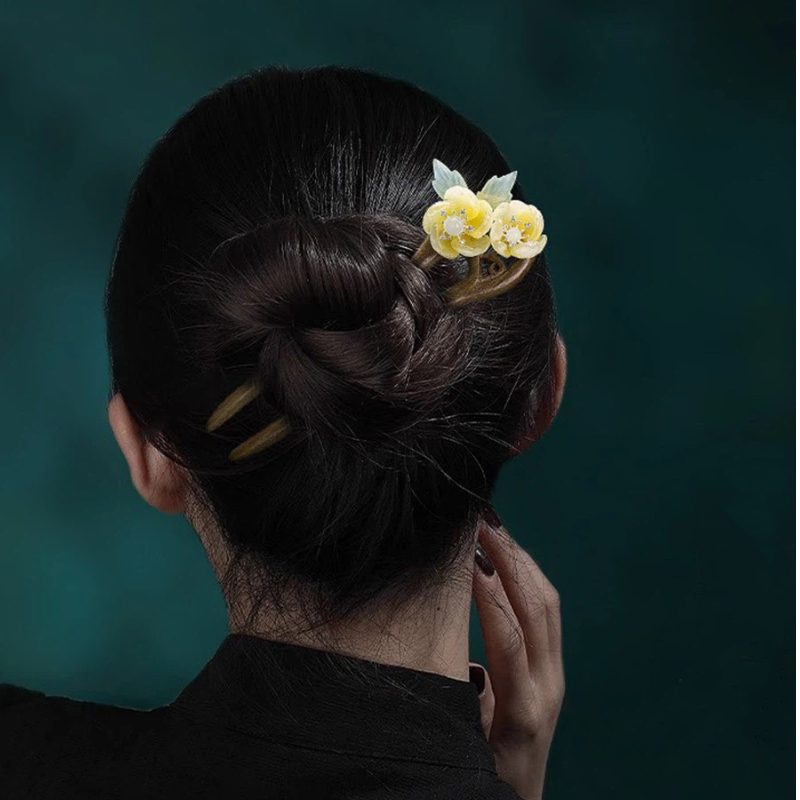 緑檀木 U字型 かんざし 花簪 天然木 琉璃の花飾り 髪飾り 普段使い 卒業式 入学式 成人式 結婚式