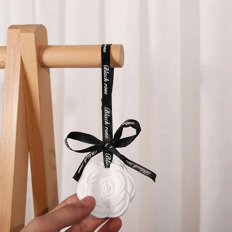 アロマストーン ツバキ 椿 石膏製 アロマディフューザー 吊り下げ タイプ アロマ インテリア ギフト プレゼント