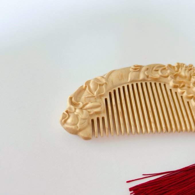 つげ櫛 本つげ 木製櫛 牡丹 片面彫刻 静電気防止 美髪 頭皮マッサージ 男女 プレゼント お祝い