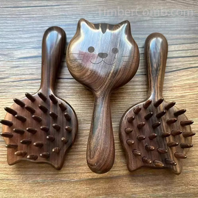 緑檀木製28歯猫の形櫛きマッサージ櫛き、経絡櫛き、脱防止櫛き、ボディスクレーピング、頭皮療法全身マッサージ櫛き