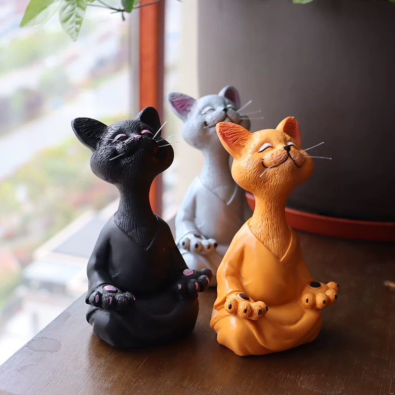 猫の置物 禅のポーズの動物置物｜ユーモアあふれるデスクアクセサリー・情景オブジェ