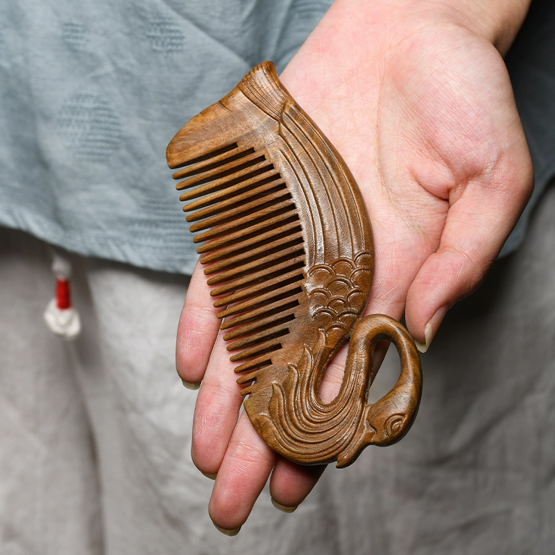 天然緑檀木 木製櫛 両面彫刻 白鳥 お守り 静電気防止 美髪 頭皮マッサージ 男女 プレゼント お祝い